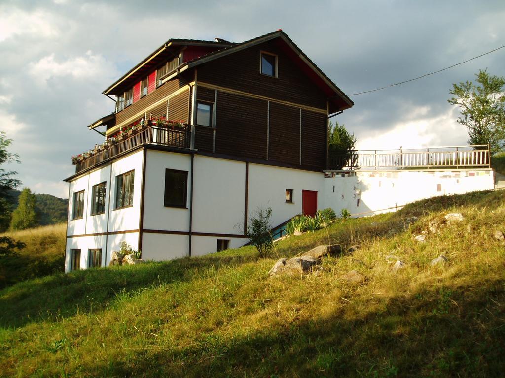 Villa Adiart Arda  Buitenkant foto